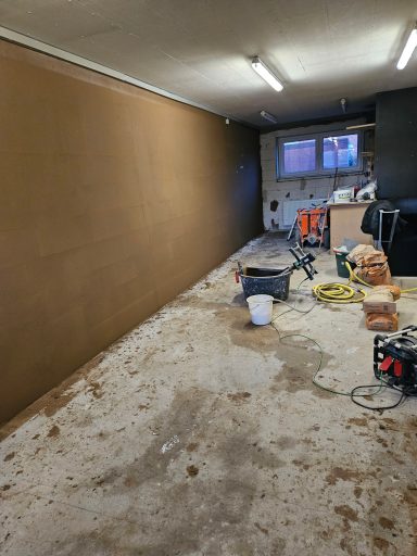 Lehmunterputz auf Innenwand